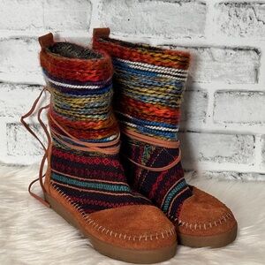 Toms Colorful Knit Lace-Up Boots‎ with leather lining size 6.5